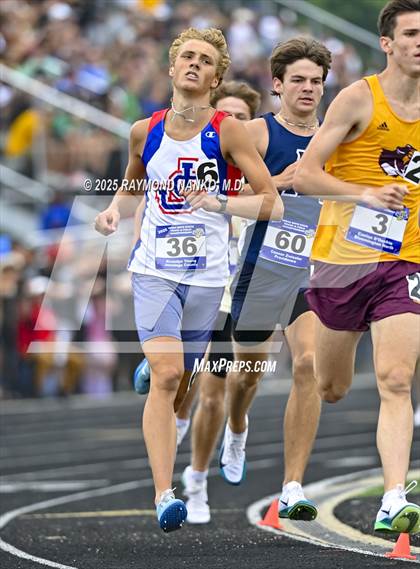 Thumbnail 2 in IHSAA Finals (1600 Meter) photogallery.