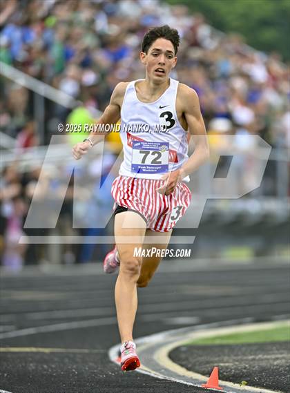 Thumbnail 2 in IHSAA Finals (1600 Meter) photogallery.