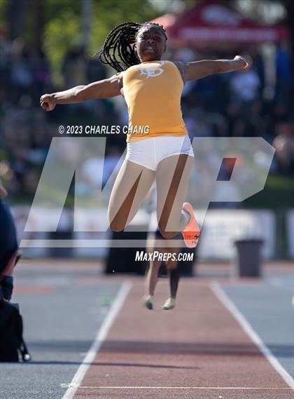 Thumbnail 1 in CIF State Finals (Long Jump) photogallery.