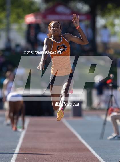 Thumbnail 3 in CIF State Finals (Long Jump) photogallery.