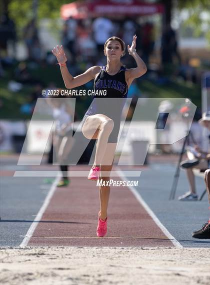 Thumbnail 1 in CIF State Finals (Long Jump) photogallery.