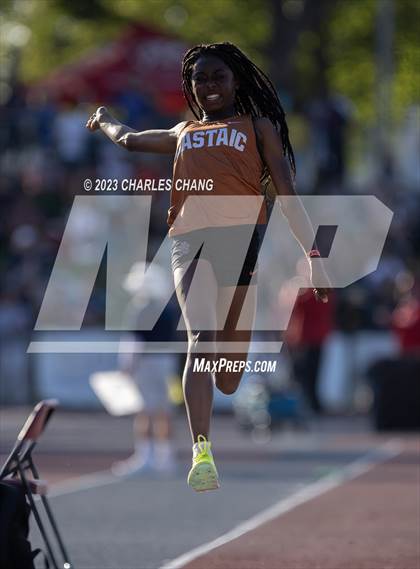 Thumbnail 1 in CIF State Finals (Long Jump) photogallery.