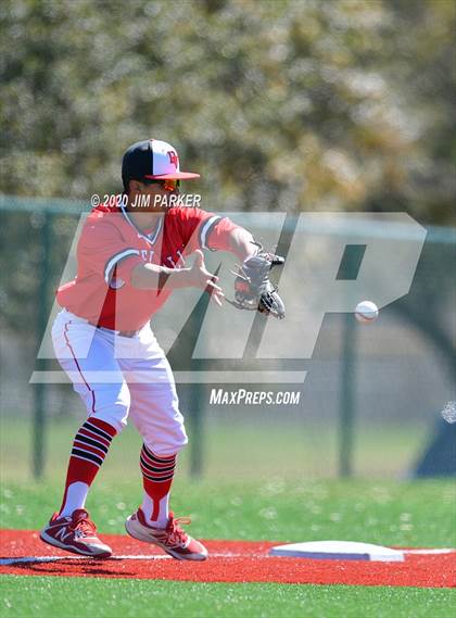 Thumbnail 2 in Del Valle vs. Hyde Park (AISD Tournament) photogallery.
