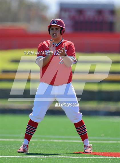 Thumbnail 2 in Del Valle vs. Hyde Park (AISD Tournament) photogallery.