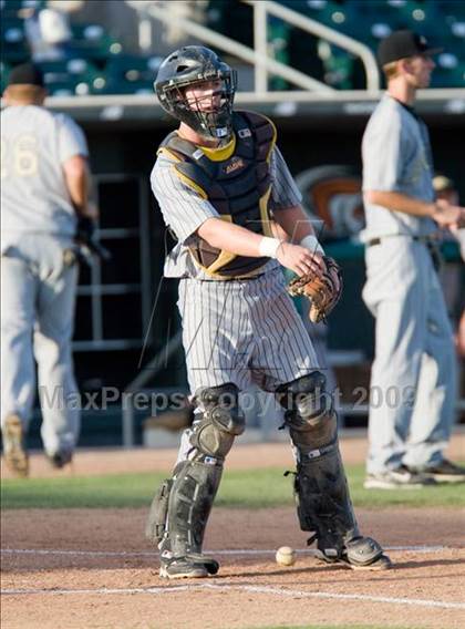Thumbnail 3 in Enochs vs. Lincoln (CIF SJS Playoffs) photogallery.