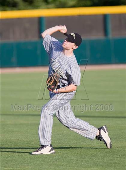 Thumbnail 3 in Enochs vs. Lincoln (CIF SJS Playoffs) photogallery.