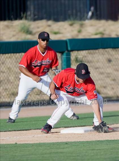 Thumbnail 1 in Enochs vs. Lincoln (CIF SJS Playoffs) photogallery.