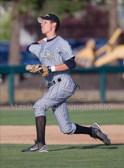Thumbnail 3 in Enochs vs. Lincoln (CIF SJS Playoffs) photogallery.