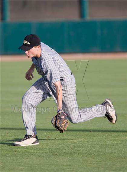 Thumbnail 1 in Enochs vs. Lincoln (CIF SJS Playoffs) photogallery.