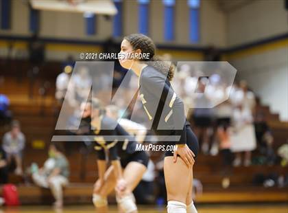Thumbnail 3 in Gray's Creek @ Cape Fear photogallery.
