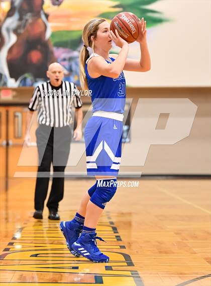 Thumbnail 3 in Mineral Wells vs Joaquin (Lipan HD Howard Classic) photogallery.