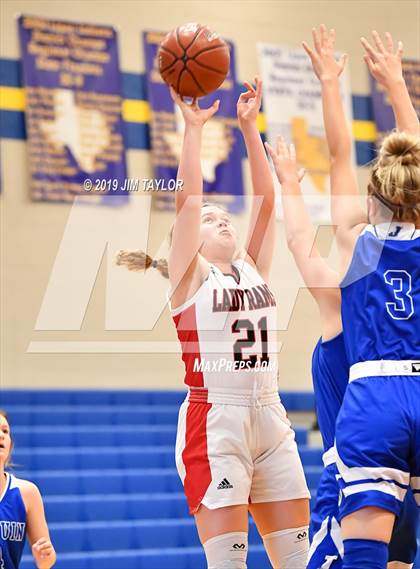 Thumbnail 3 in Mineral Wells vs Joaquin (Lipan HD Howard Classic) photogallery.