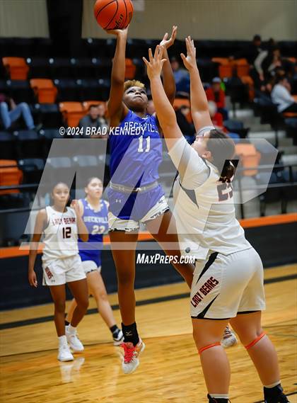 Thumbnail 2 in Beckville Vs Gladewater (Bobcat Classic) photogallery.