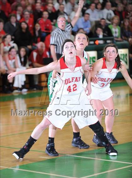 Thumbnail 2 in Colfax vs. Regis (D3 Regional Semifinal)  photogallery.