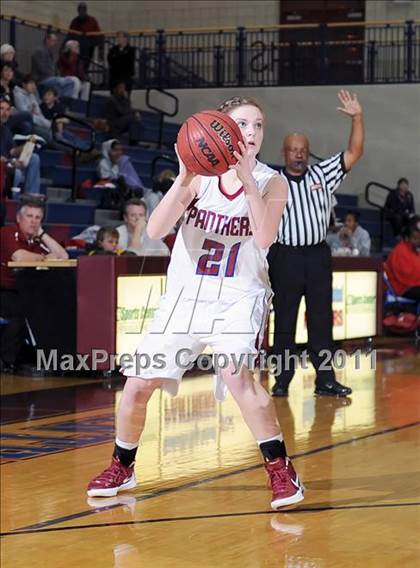 Thumbnail 2 in Bob Jones @ Huntsville photogallery.