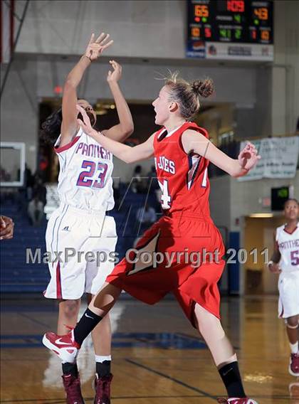Thumbnail 2 in Bob Jones @ Huntsville photogallery.