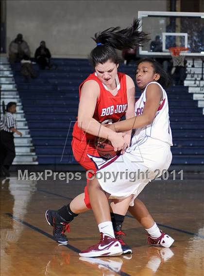 Thumbnail 3 in Bob Jones @ Huntsville photogallery.