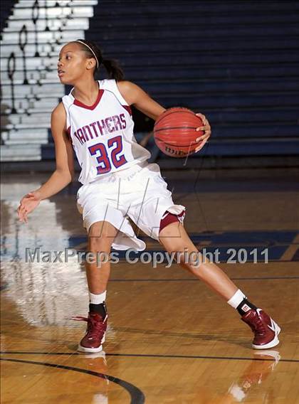 Thumbnail 3 in Bob Jones @ Huntsville photogallery.