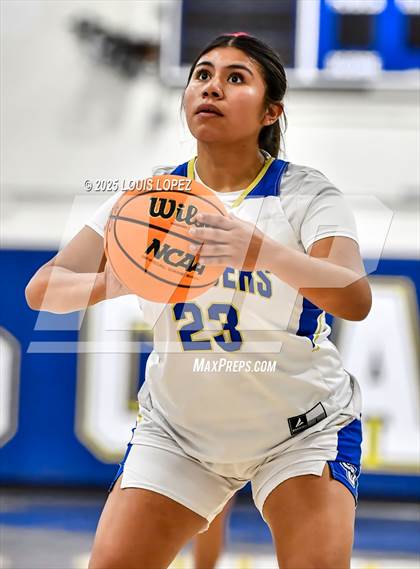 Thumbnail 2 in Don Lugo @ Charter Oak photogallery.