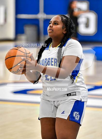 Thumbnail 3 in Don Lugo @ Charter Oak photogallery.