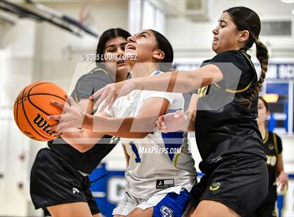 Thumbnail 1 in Don Lugo @ Charter Oak photogallery.