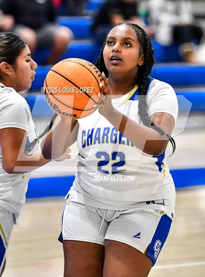 Thumbnail 3 in Don Lugo @ Charter Oak photogallery.