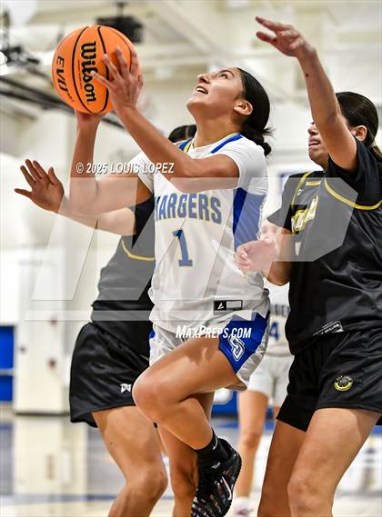 Thumbnail 2 in Don Lugo @ Charter Oak photogallery.