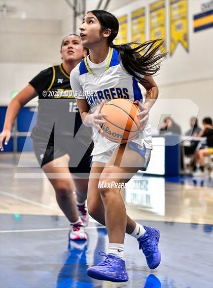 Thumbnail 1 in Don Lugo @ Charter Oak photogallery.