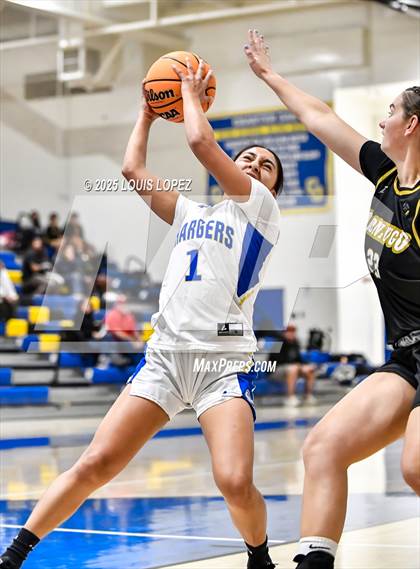 Thumbnail 2 in Don Lugo @ Charter Oak photogallery.