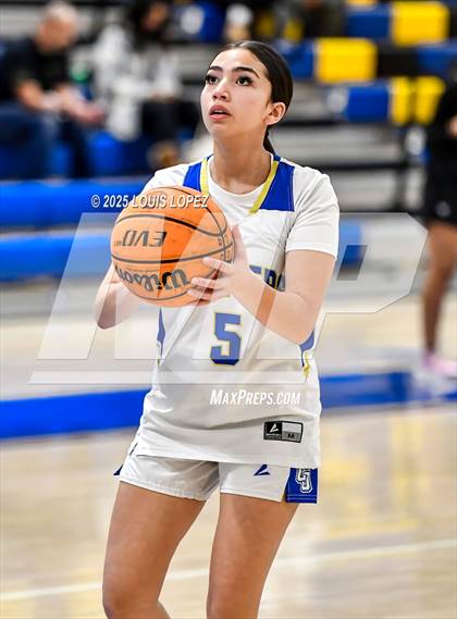 Thumbnail 1 in Don Lugo @ Charter Oak photogallery.