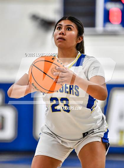 Thumbnail 3 in Don Lugo @ Charter Oak photogallery.