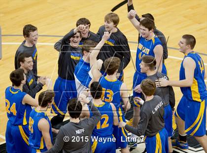 Thumbnail 2 in Newport Central Catholic vs Holmes photogallery.