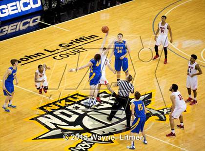 Thumbnail 1 in Newport Central Catholic vs Holmes photogallery.