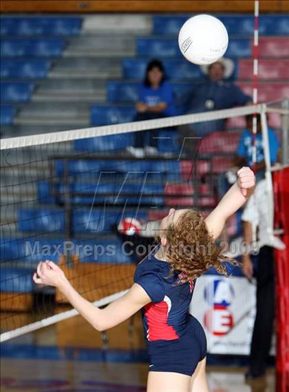 Thumbnail 2 in Stony Point vs. Wimberley photogallery.