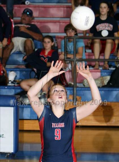 Thumbnail 2 in Stony Point vs. Wimberley photogallery.