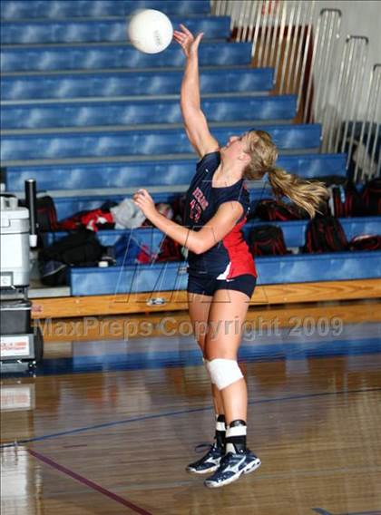 Thumbnail 1 in Stony Point vs. Wimberley photogallery.