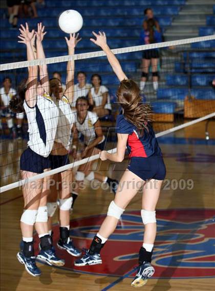 Thumbnail 3 in Stony Point vs. Wimberley photogallery.