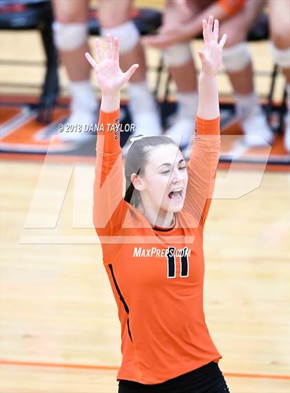 Thumbnail 1 in Godley @ Aledo photogallery.