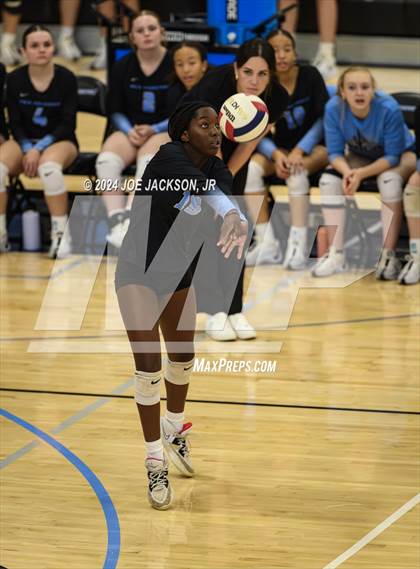 Thumbnail 2 in Mica Mountain vs Canyon del Oro photogallery.