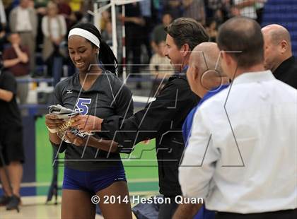 Thumbnail 1 in Alta Loma vs. La Reina (CIF-SS D4AA Final) photogallery.