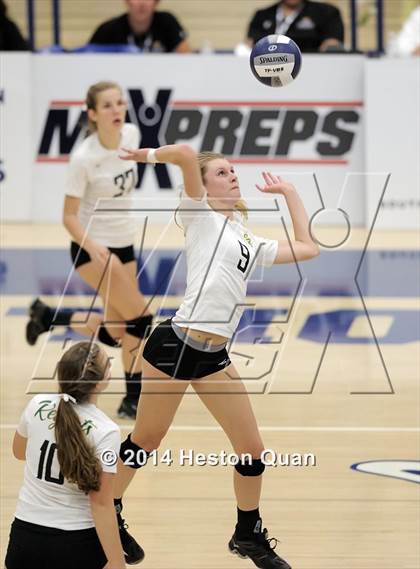 Thumbnail 2 in Alta Loma vs. La Reina (CIF-SS D4AA Final) photogallery.