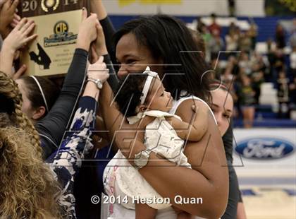 Thumbnail 3 in Alta Loma vs. La Reina (CIF-SS D4AA Final) photogallery.