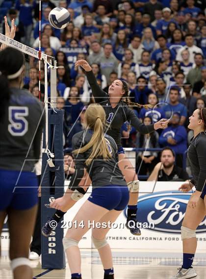 Thumbnail 3 in Alta Loma vs. La Reina (CIF-SS D4AA Final) photogallery.