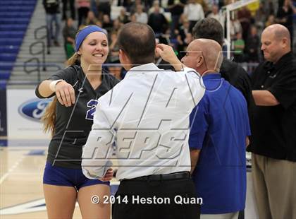 Thumbnail 2 in Alta Loma vs. La Reina (CIF-SS D4AA Final) photogallery.