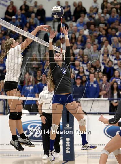 Thumbnail 2 in Alta Loma vs. La Reina (CIF-SS D4AA Final) photogallery.