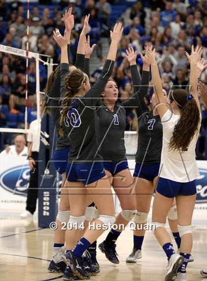 Thumbnail 3 in Alta Loma vs. La Reina (CIF-SS D4AA Final) photogallery.