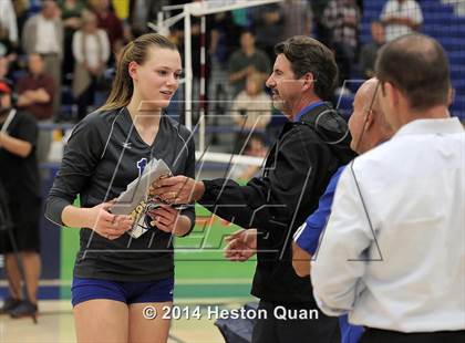 Thumbnail 2 in Alta Loma vs. La Reina (CIF-SS D4AA Final) photogallery.
