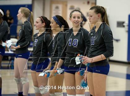 Thumbnail 2 in Alta Loma vs. La Reina (CIF-SS D4AA Final) photogallery.