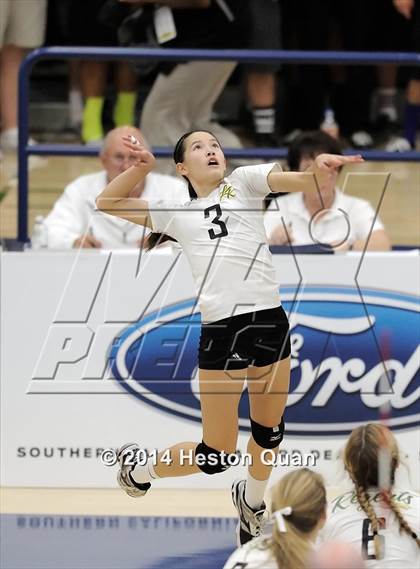 Thumbnail 2 in Alta Loma vs. La Reina (CIF-SS D4AA Final) photogallery.