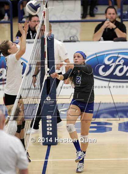 Thumbnail 2 in Alta Loma vs. La Reina (CIF-SS D4AA Final) photogallery.